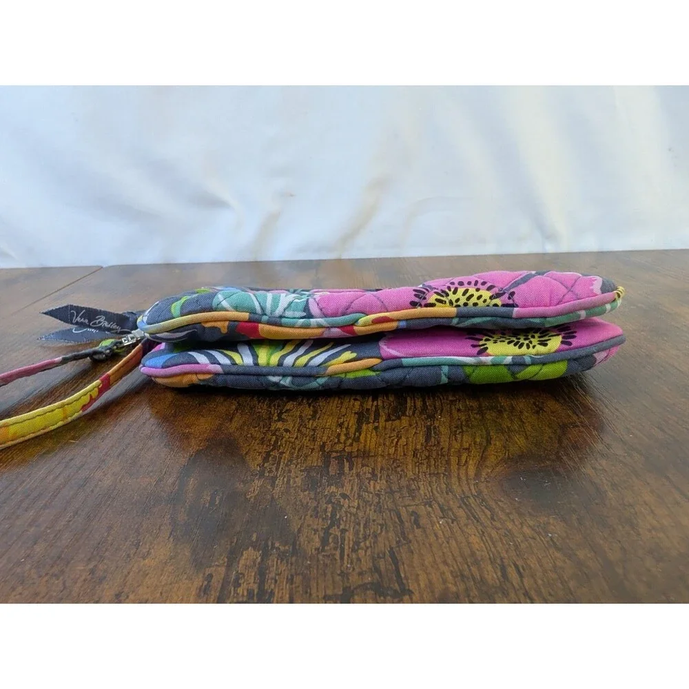 Vera Bradley Wristlet Wallet Jazzy Blooms Floral Retired Pattern Excellent
